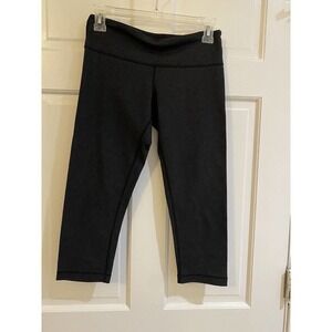 Lululemon Women’s Capri Leggings Size 6 Heathered Gray